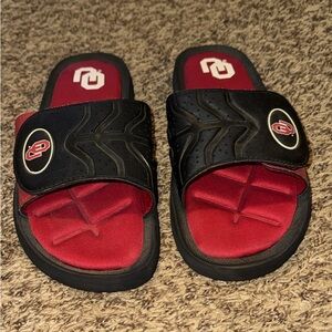 New OU NCAA Velcro Slides